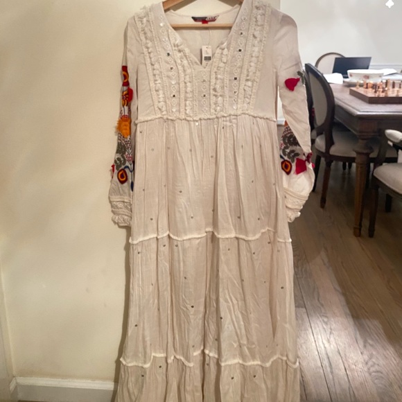 Hand Made Dress - Picture 2 of 5